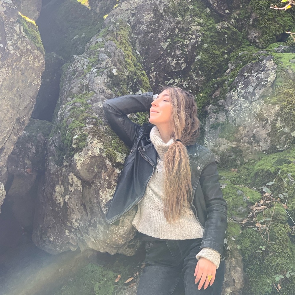 Meet your Posher, Shira